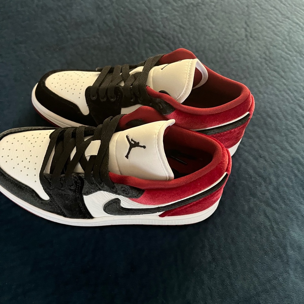 Jordan Women’s Black and Red Sneakers